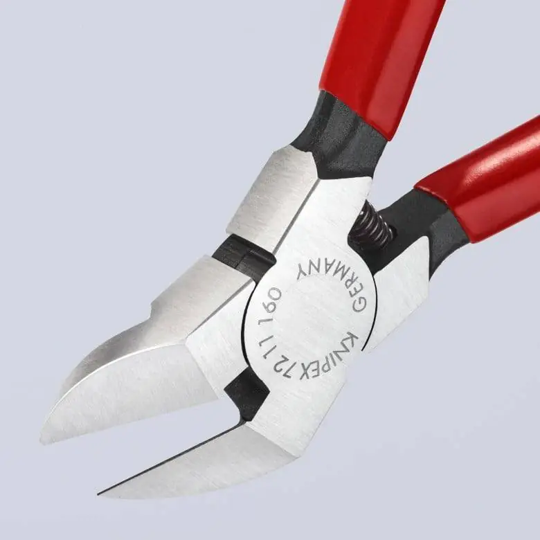 Knipex 6 1/4" Diagonal Pliers for Flush Cutting Plastics 45° Angled - Image 3